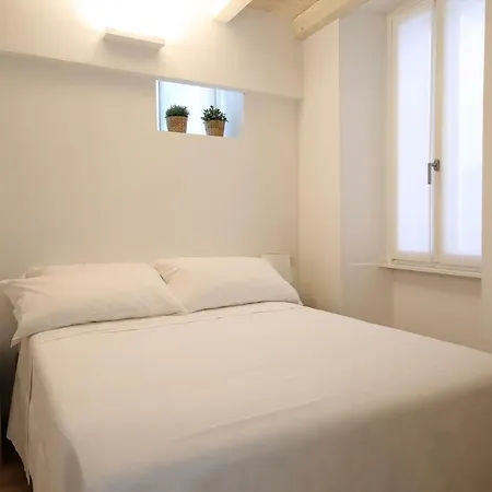 Palazzo Barindelli Bianca