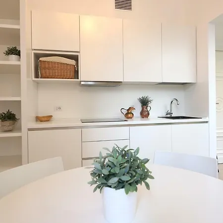 Apartament Palazzo Barindelli Bianca *