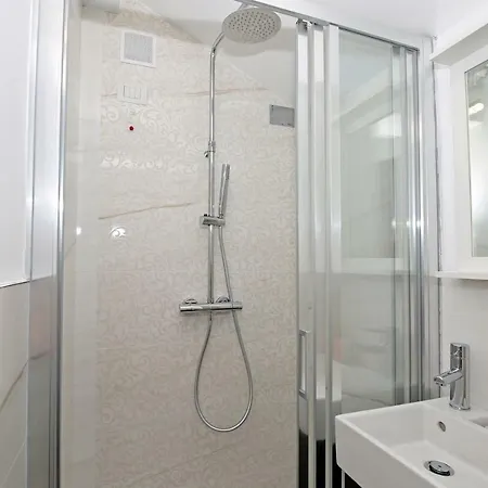 Palazzo Barindelli Bianca *