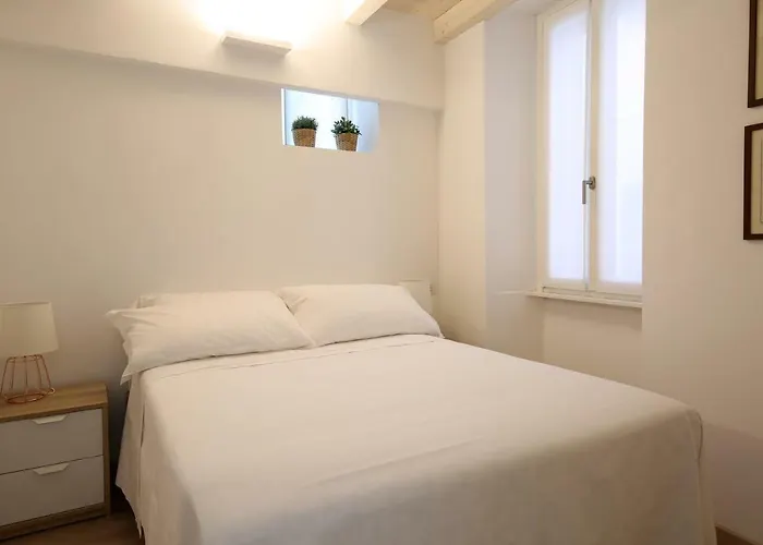 Palazzo Barindelli Bianca