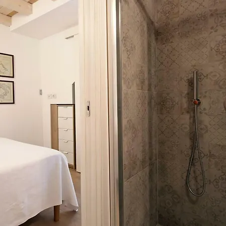 公寓 Palazzo Barindelli Bianca 贝拉焦